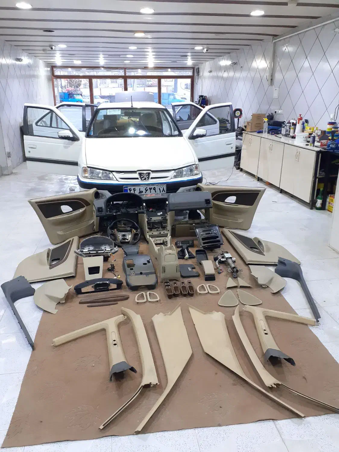 صداگیری تخصصی خودرو ،پولیش و نانو سرامیک ،ضدسرقت|خدمات موتور و ماشین|قروه, |دیوار