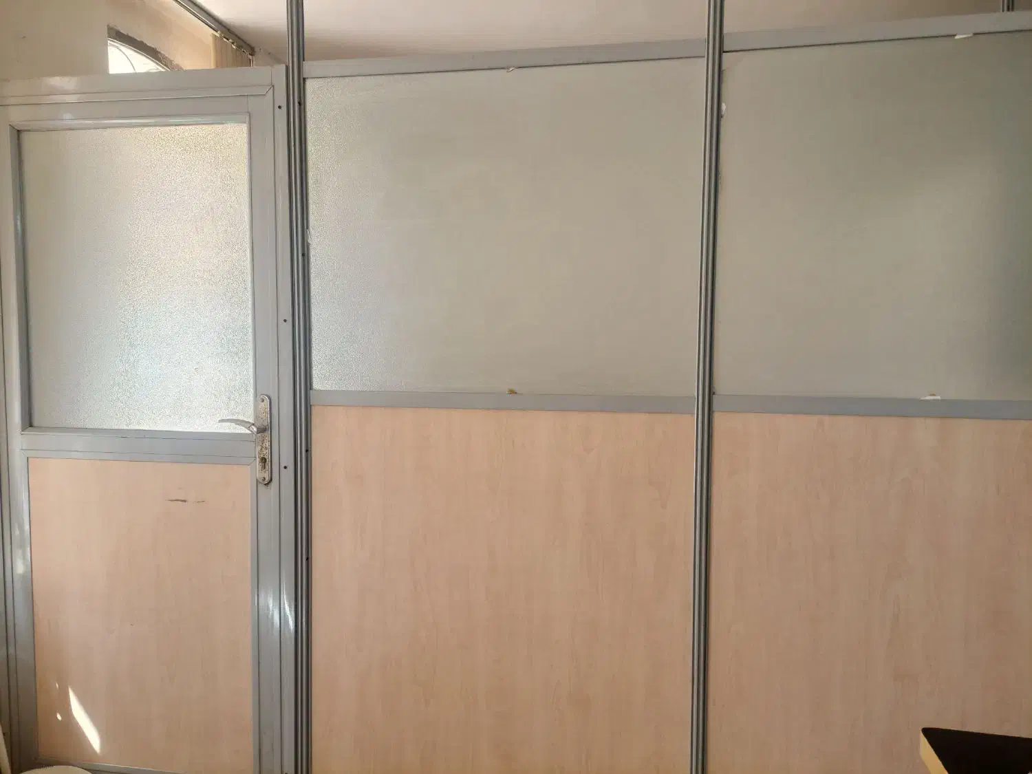 پارتیشن|دفتر کار|صدرا-فارس, فاز ۱|دیوار