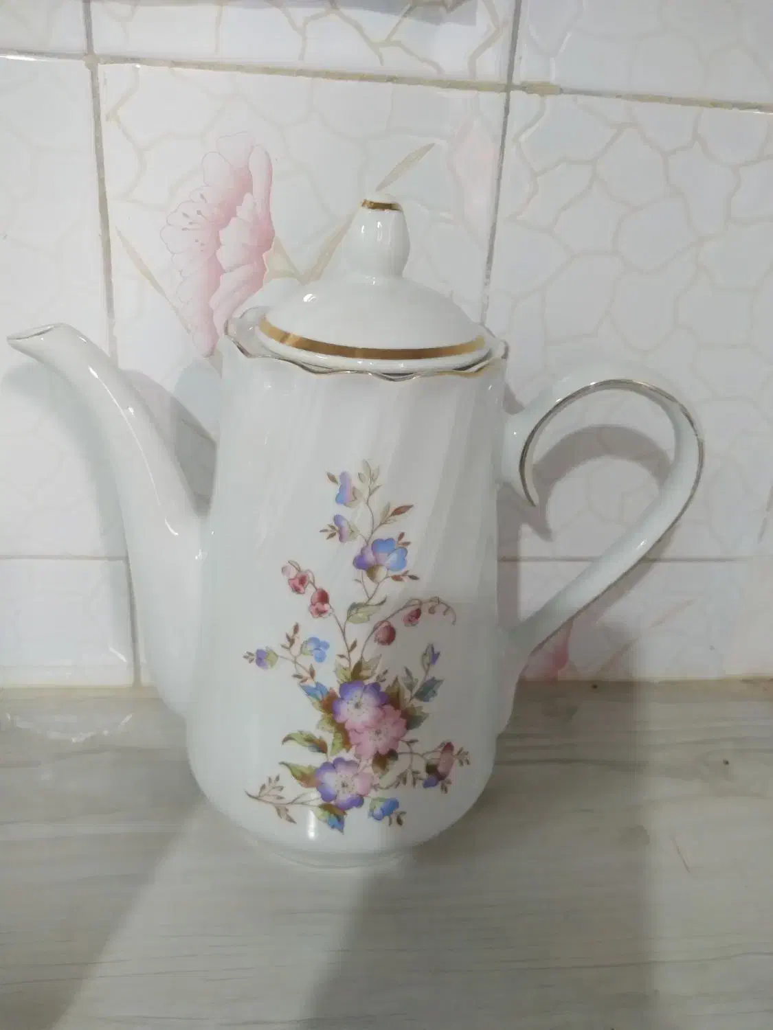 شیر‌خوری‌نو‌|قوری، کتری، قهوه‌ساز دستی|رشت, دروازه لاکان|دیوار