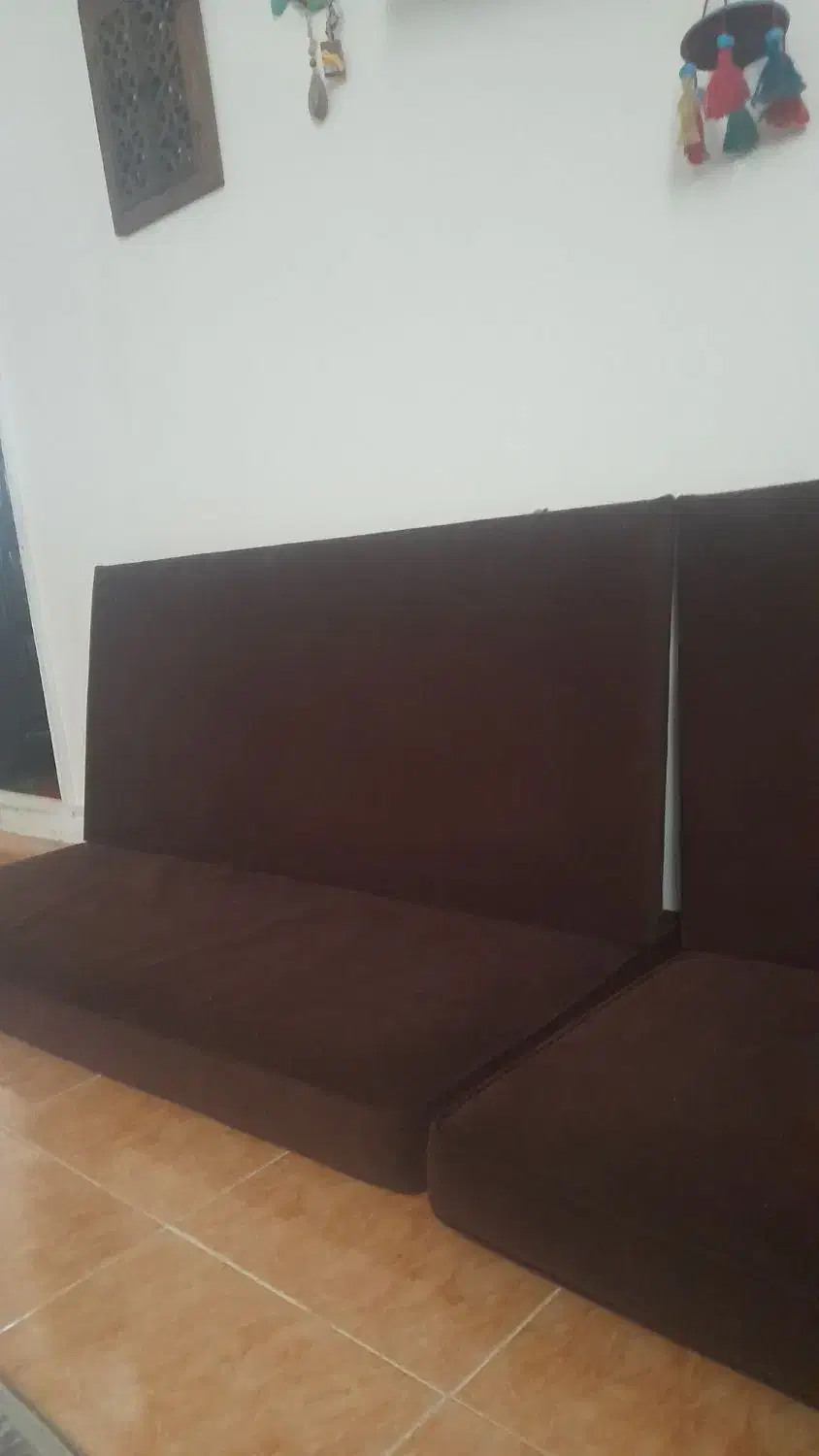 شاه نشین با پارچه مبلی|مبلمان خانگی و میز عسلی|خرم‌آباد, |دیوار