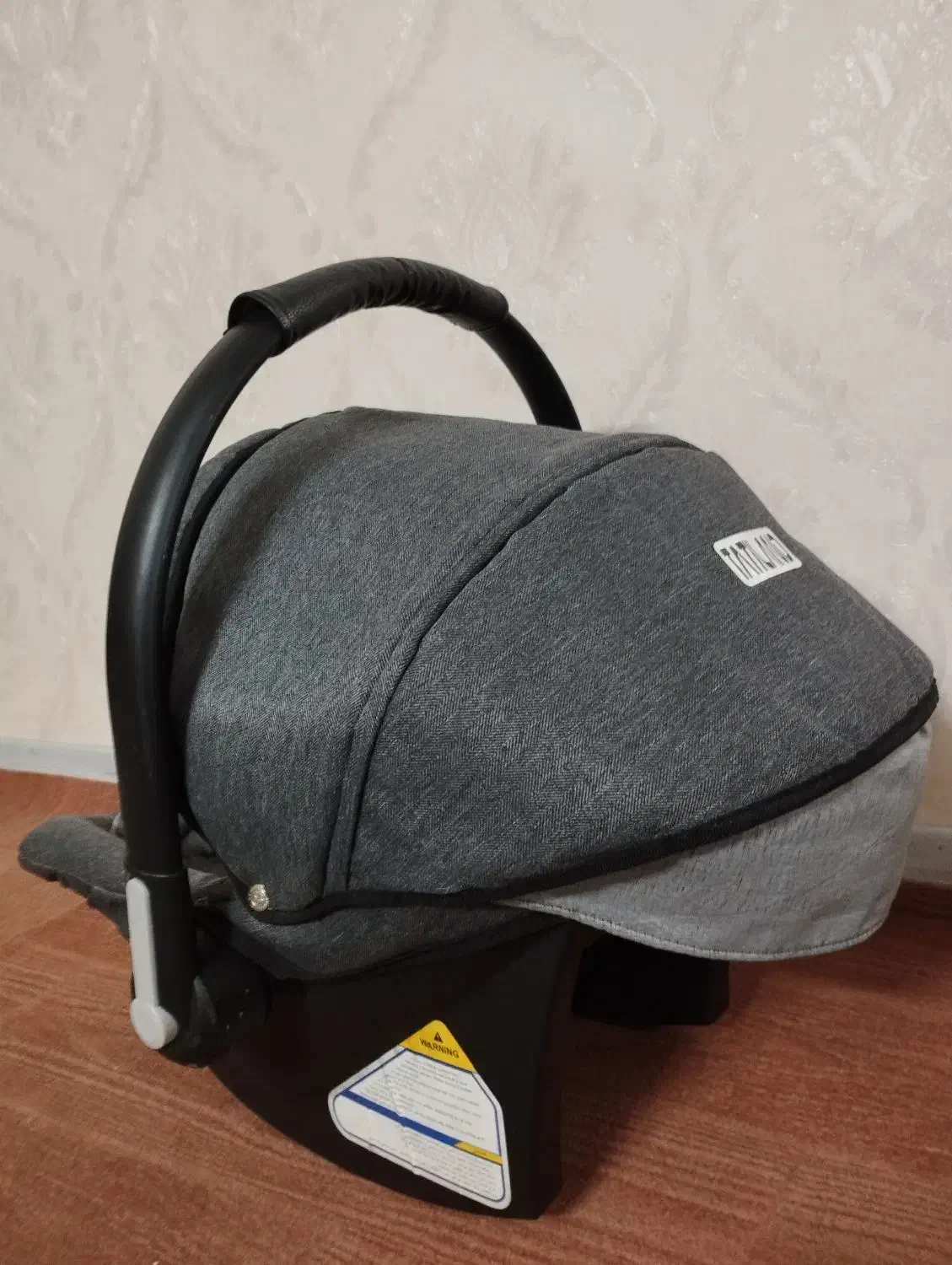 کریر|کالسکه و لوازم جانبی|کرج, حصارک پایین|دیوار