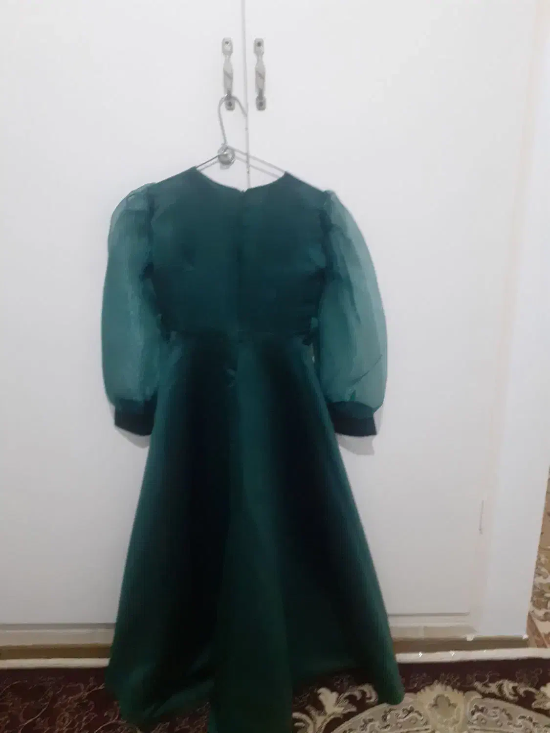 لباسو نو نو یک بار برای عروسی پوشیده دیگه نپوشیده|لباس|مهاجران, |دیوار