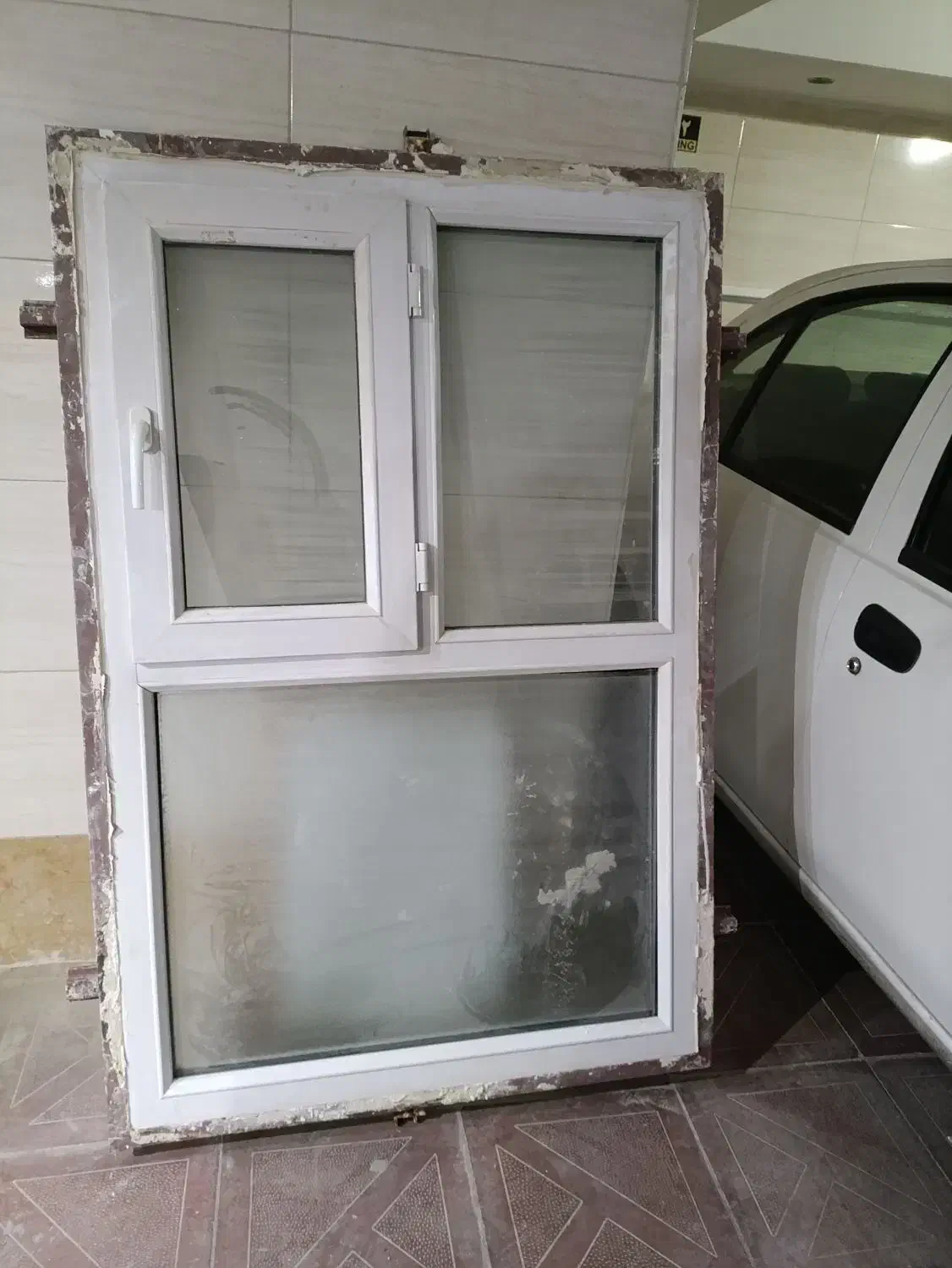 پنجره دوجداره سالم|مصالح و تجهیزات ساختمان|فردیس, داوری|دیوار