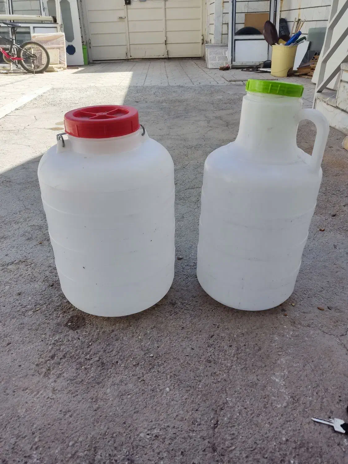 دبه|ظروف نگهدارنده، پلاستیکی، یک‌بارمصرف|زنجان, |دیوار