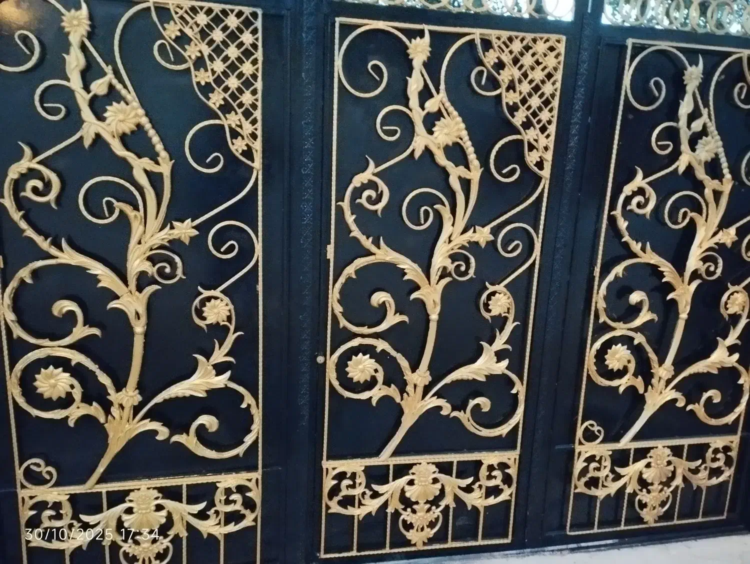 رنگ کاری درب و پنجره..با سابقه 10سال کاری..|خدمات پیشه و مهارت|یاسوج, |دیوار