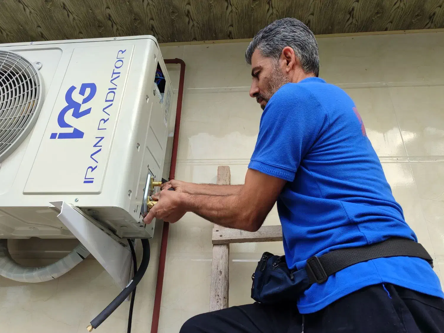 نصب کولرگازی اسپیلت|خدمات پیشه و مهارت|لشت نشا, |دیوار