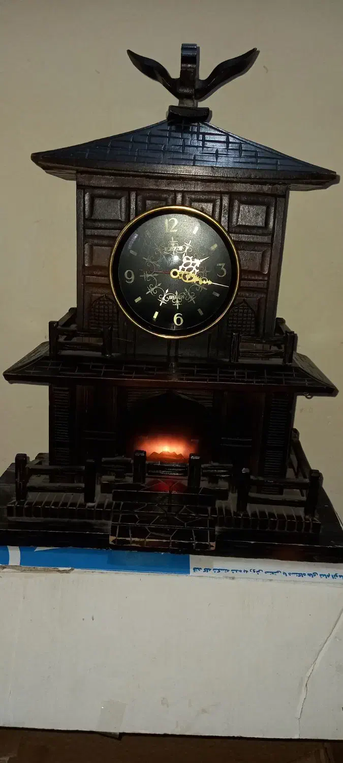 ساعت عتیق رومیزی|کلکسیون اشیاء عتیقه|خرم‌آباد, |دیوار