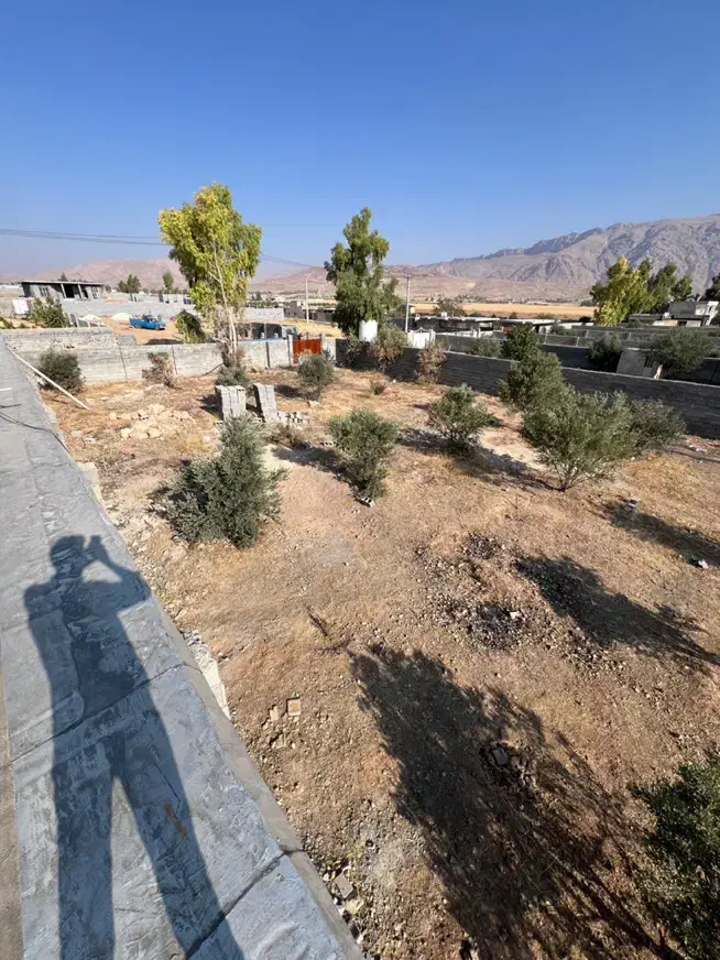 زمین ۱۳۰۰ سر جاده اصلی با انشعابات|فروش زمین و ملک کلنگی|شیراز, دانشگاه شیراز|دیوار