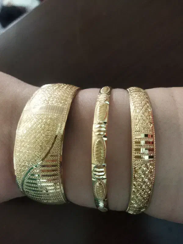 طلا برای سود.  کاملا سالم ۱۰۰بالای تابلو|جواهرات|نهاوند, |دیوار