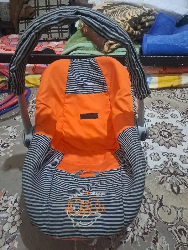 یک عدد گهواره بچگانه|اسباب و اثاث بچه|خرمآباد, |دیوار