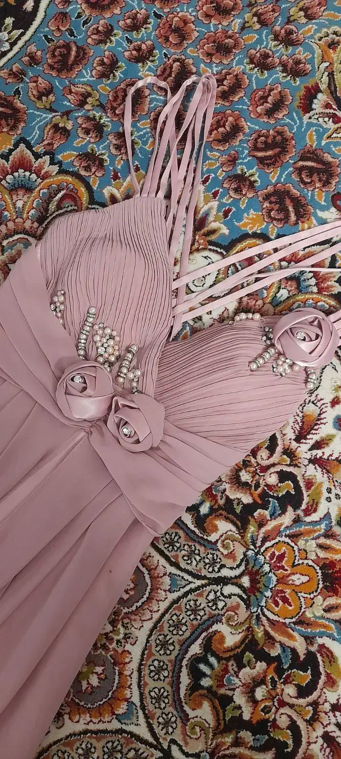 لباس مجلسی|لباس|یزد, |دیوار