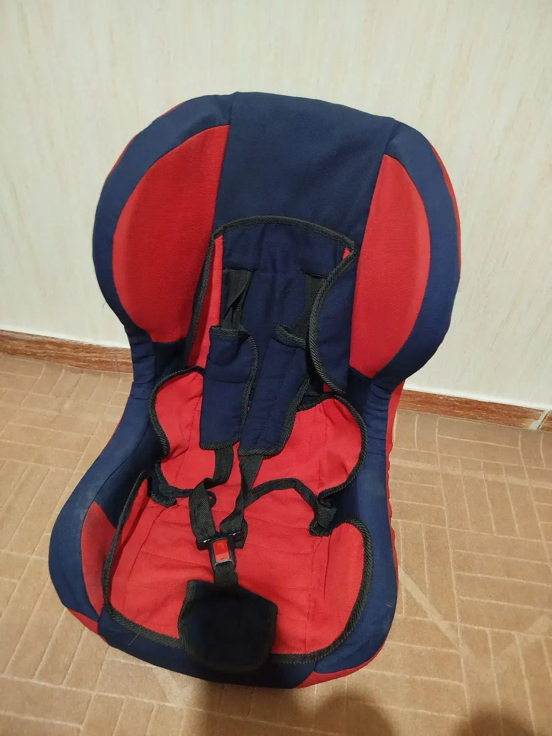 صندلی کودک|تخت و صندلی بچه|کرمانشاه, |دیوار