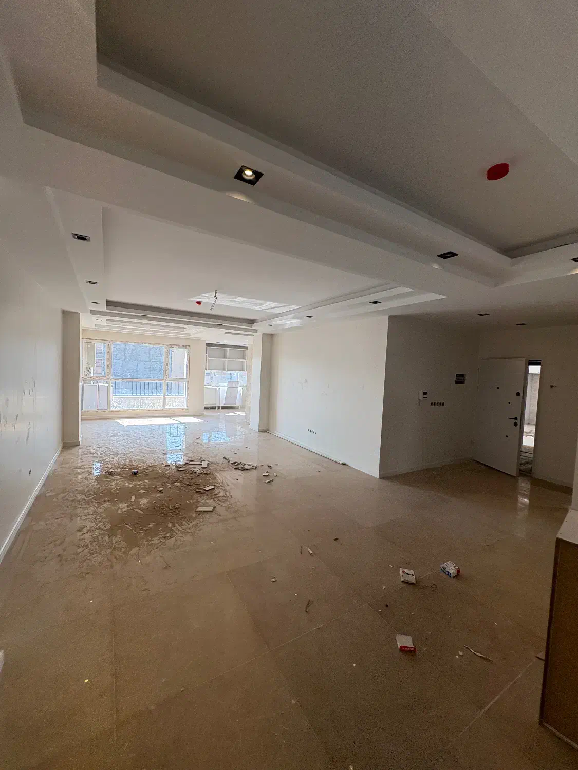 ۱۴۰ متر ۳ خواب ژورنالی کلید نخورده/ ویو مشجر میدان