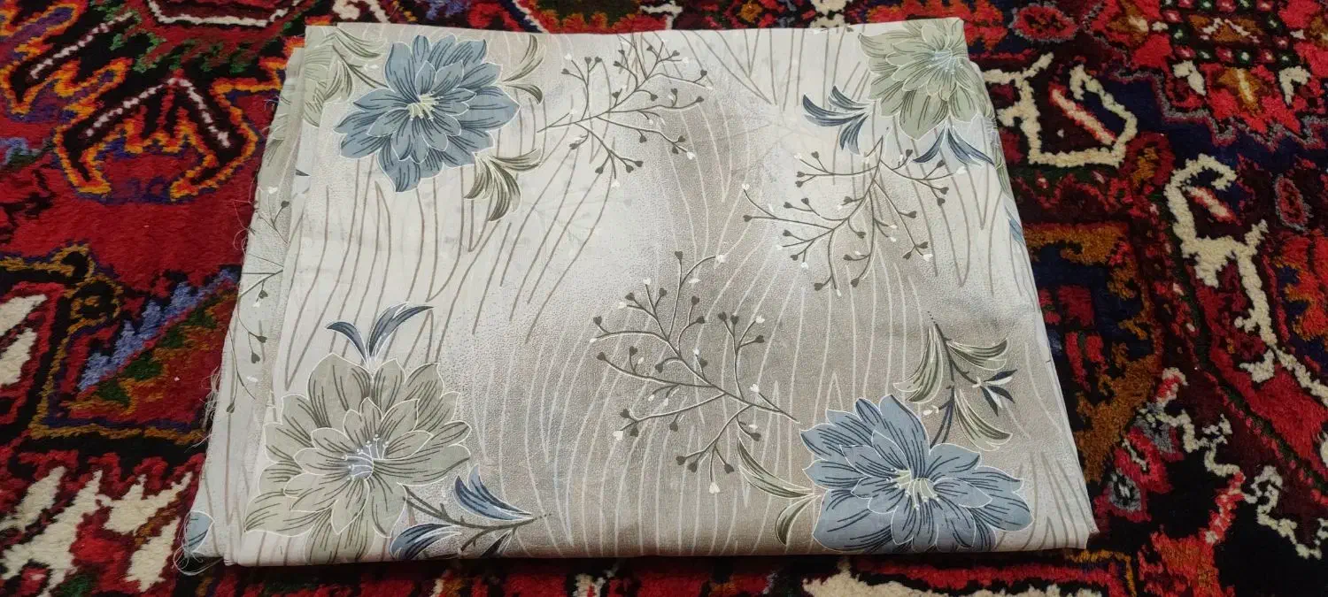 پارچه چادری|لباس|تبریز, |دیوار