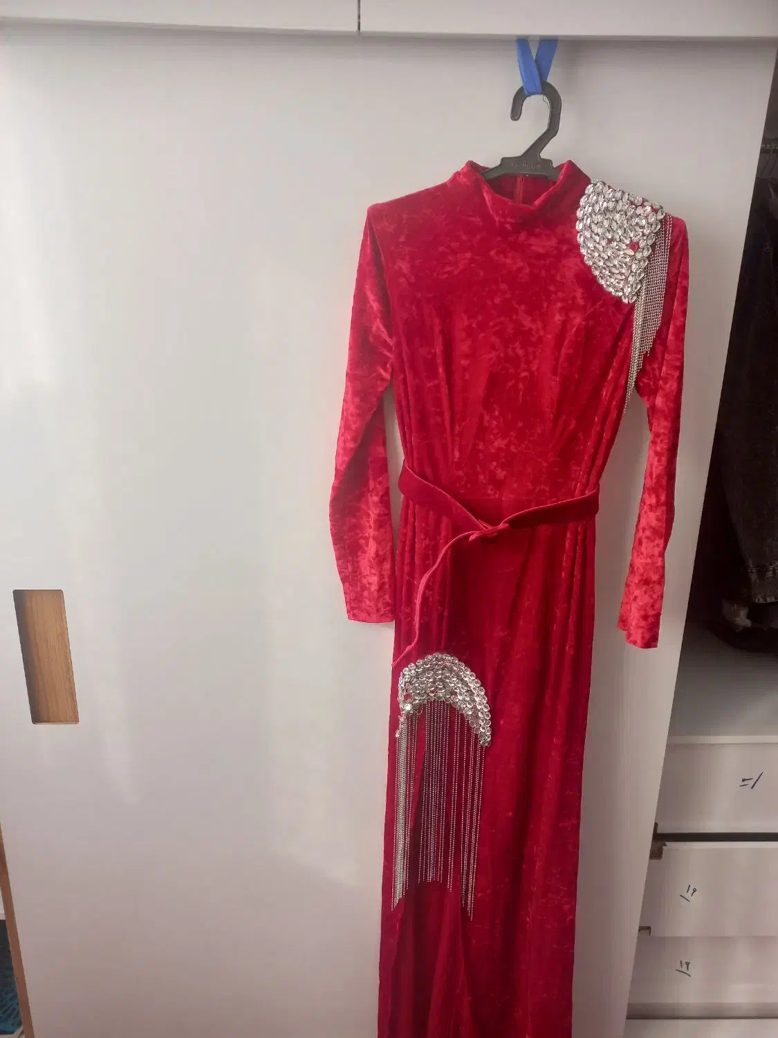 لباس مجلسی|لباس|تبریز, |دیوار