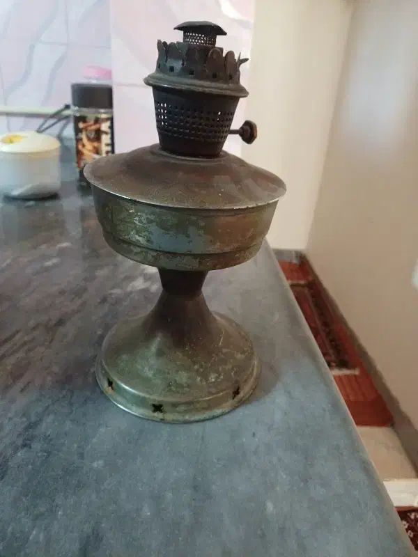 چراغ قدیمی|کلکسیون اشیاء عتیقه|اردبیل, |دیوار