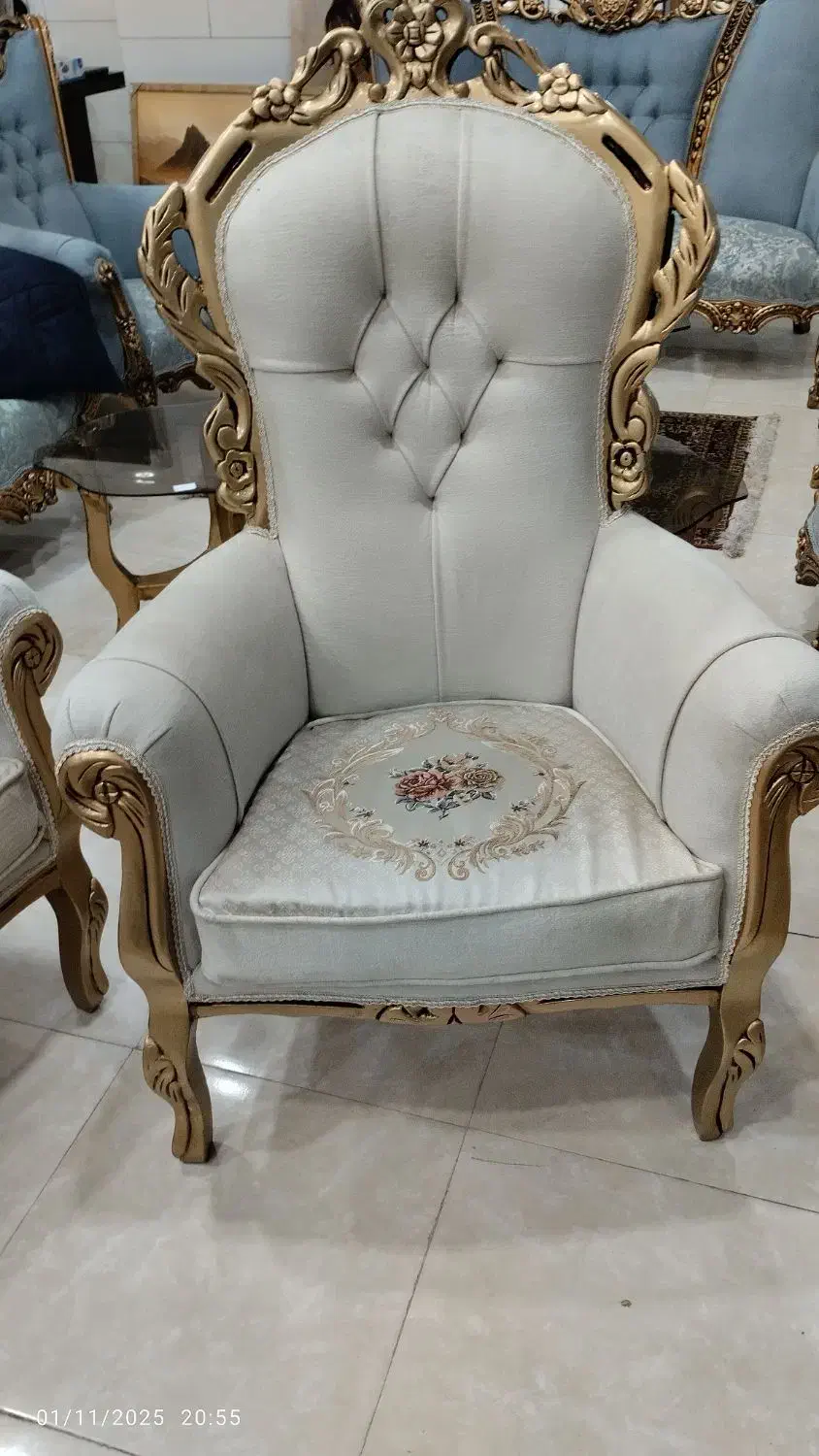 مبل سلطنتی تشک دوبل با ۳ عدد جلو مبلی خودش|مبلمان خانگی و میز عسلی|زاهدان, |دیوار