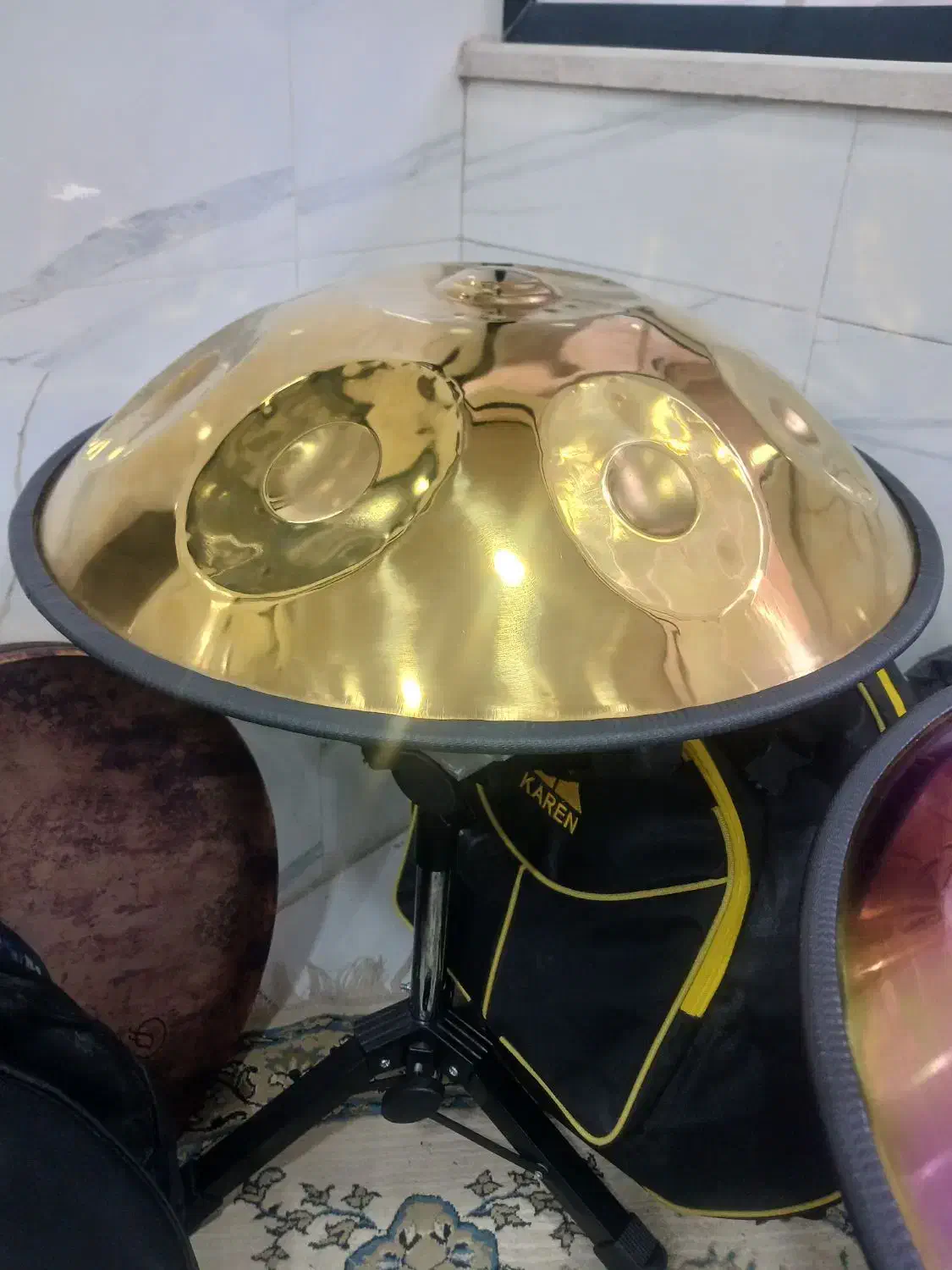 هنگدرام|درام و پرکاشن|برخوار, |دیوار