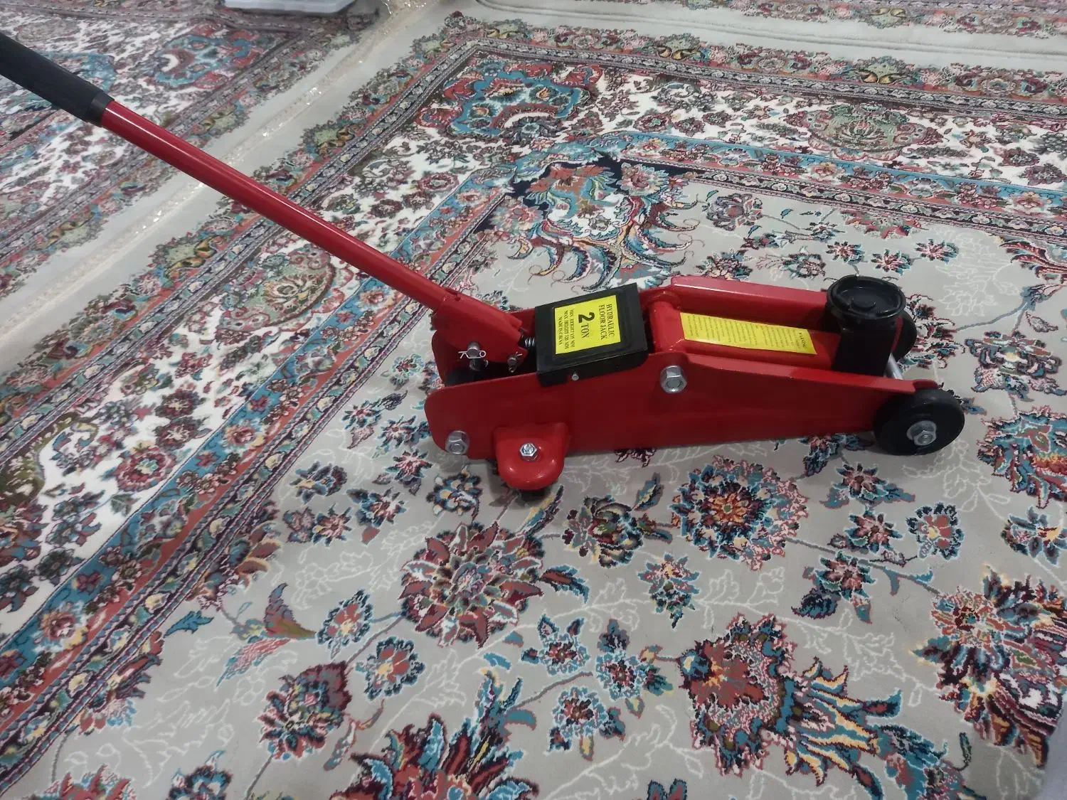 جک سوسماری ۲‌ تن|ابزارآلات|نقده, |دیوار