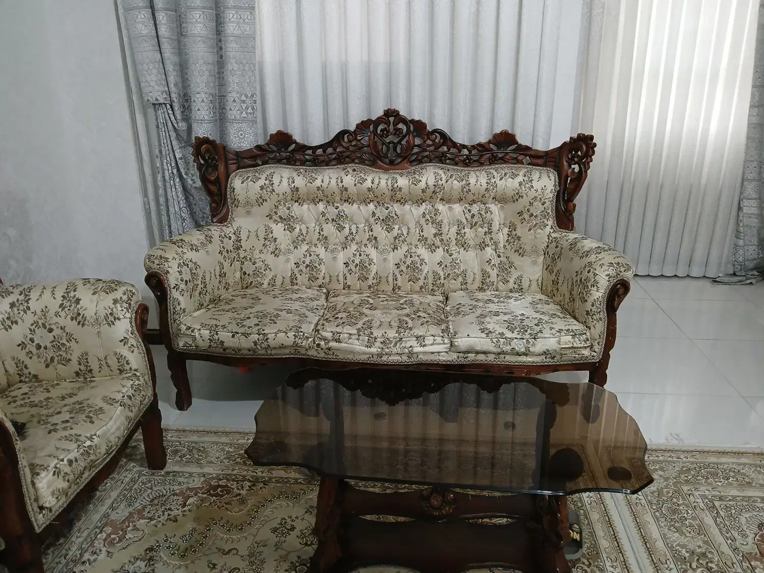 مبل ۷ نفره کاملا سالم و تمیز|مبلمان خانگی و میز عسلی|شریف‌آباد, |دیوار