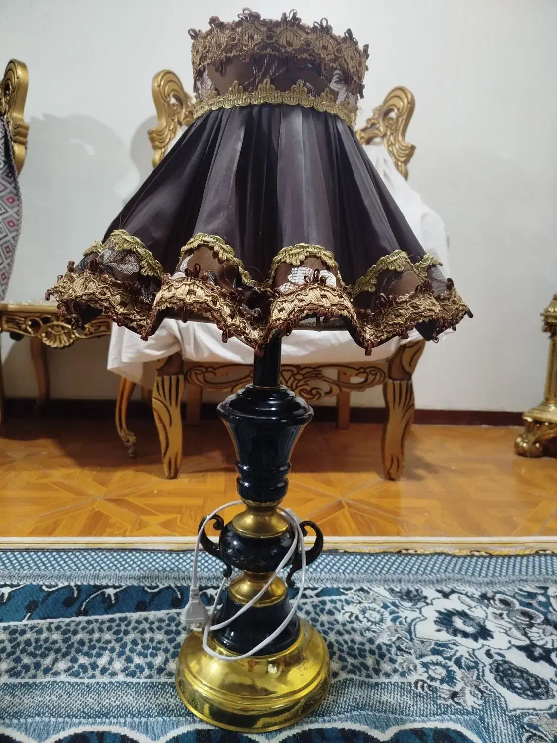 ۱عددآباژوررومیزی درحدنو|چراغ خواب و آباژور|اهواز, سپیدار|دیوار