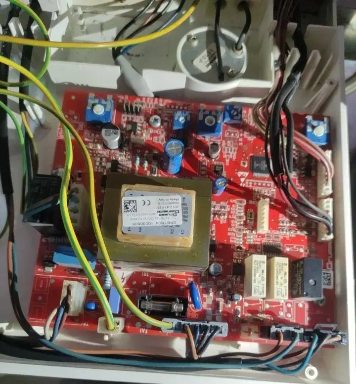 نمایندگی تعمیرات پکیج تعمیرکارپکیج سرویس کار پکیج|خدمات پیشه و مهارت|اردبیل, |دیوار