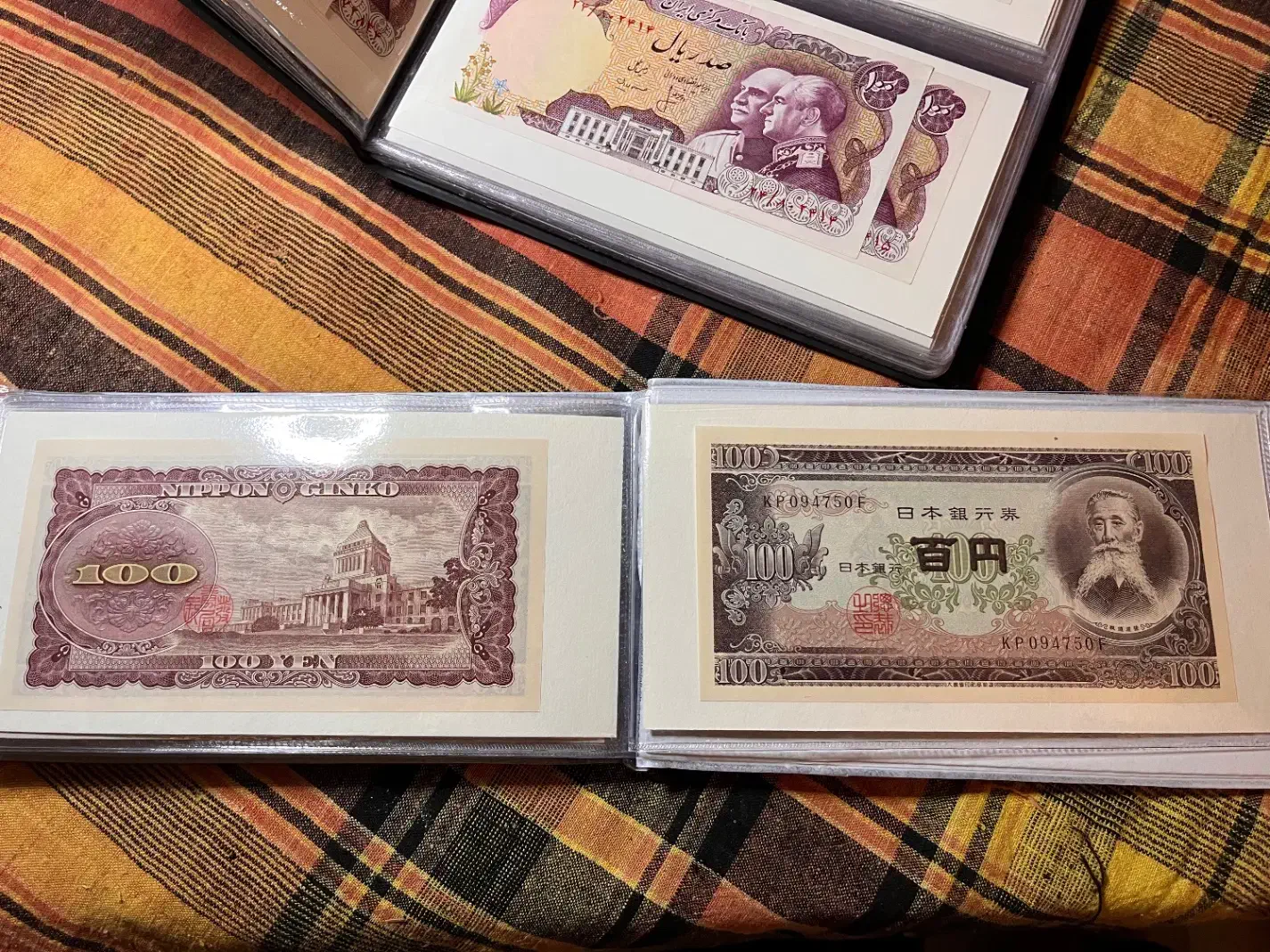 آلبوم کلکسیونی خانه کهن|کلکسیون سکه، تمبر، اسکناس|بندرعباس, |دیوار