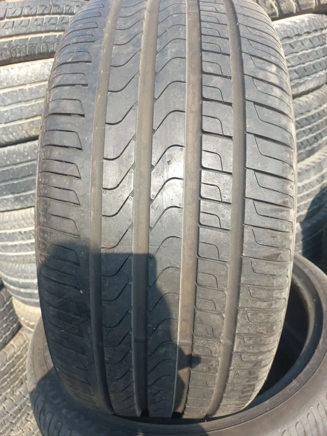 لاستیک ۲۷۵/۳۵r22 مارک پیرلی|قطعات یدکی و لوازم جانبی|چهاردانگه (تهران), |دیوار