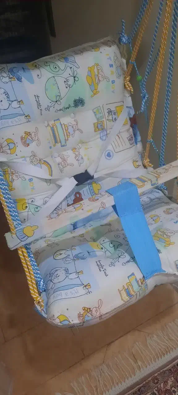 تاپ بچه کاملا سالم|تخت و صندلی بچه|ری, ظهیرآباد|دیوار