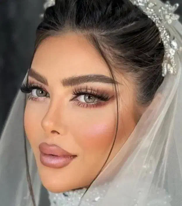سوپرایز میکاپ و شنیون|خدمات آرایشگری و زیبایی|اهواز, گلستان|دیوار