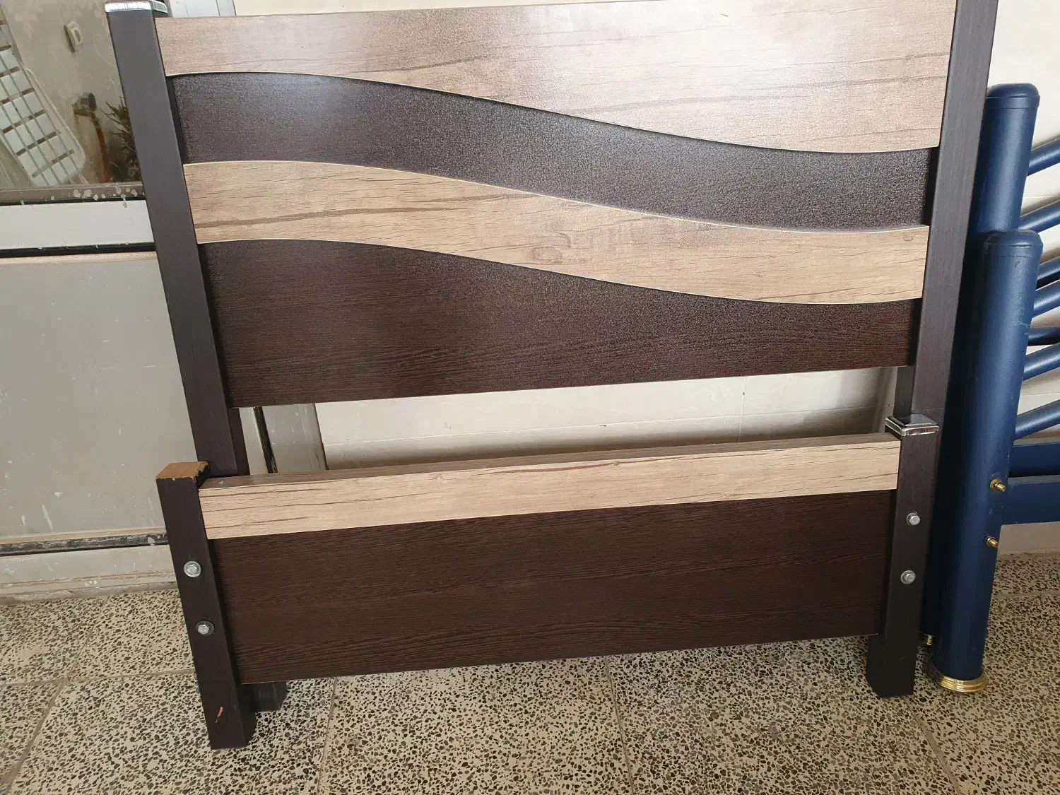 تخت و تشک یکنفره|تشک تختخواب|فشم, |دیوار