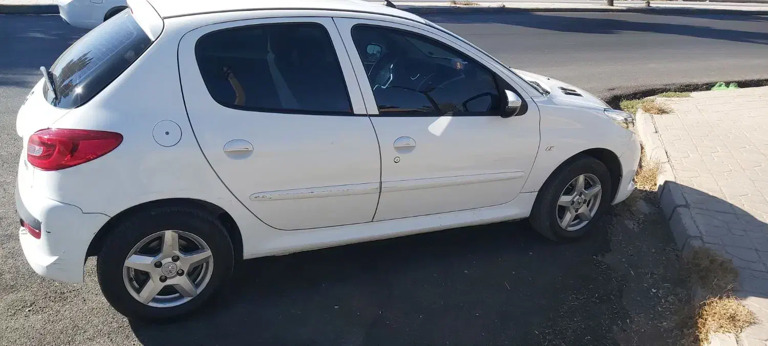 ۲۰۷مدل ۹۶بدون رنگ|خودرو سواری و وانت|گوآور, |دیوار