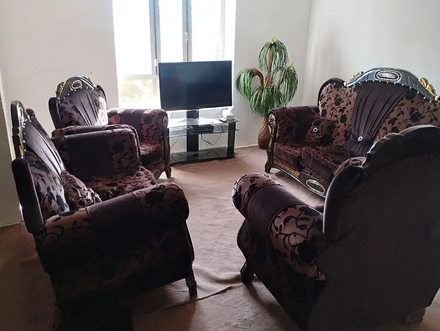 مبل 7نفره دست دوم|مبلمان خانگی و میز عسلی|سیلوانه, |دیوار