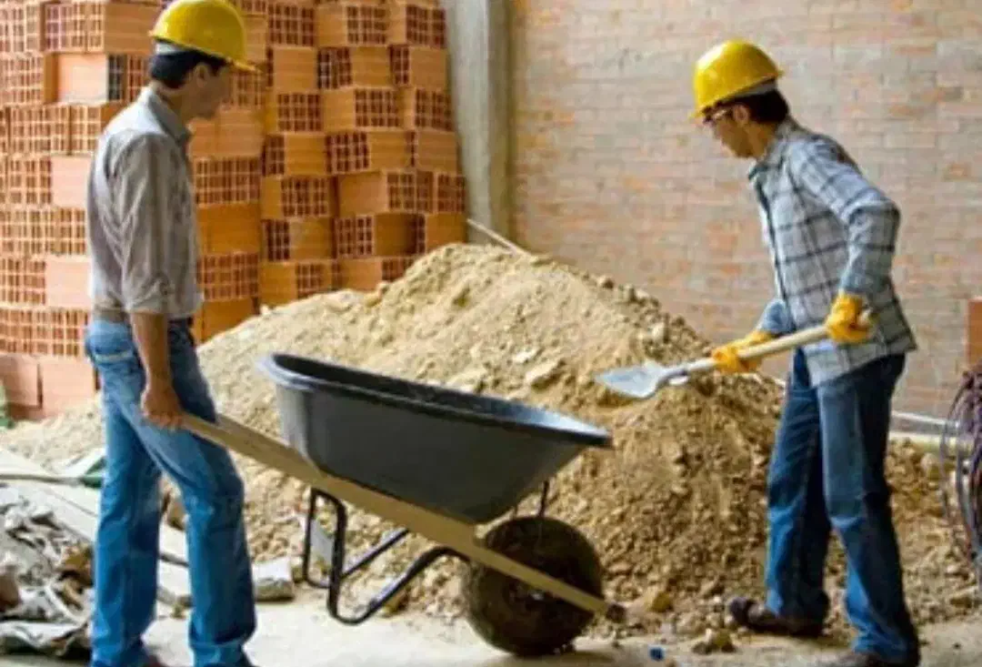 کارگر روز مزد ساختمونی هستم|استخدام معماری، عمران و ساختمانی|ارومیه, |دیوار