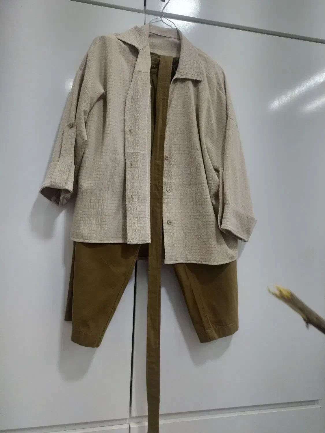 لباس|لباس|شاهین‌شهر, فردوسی|دیوار