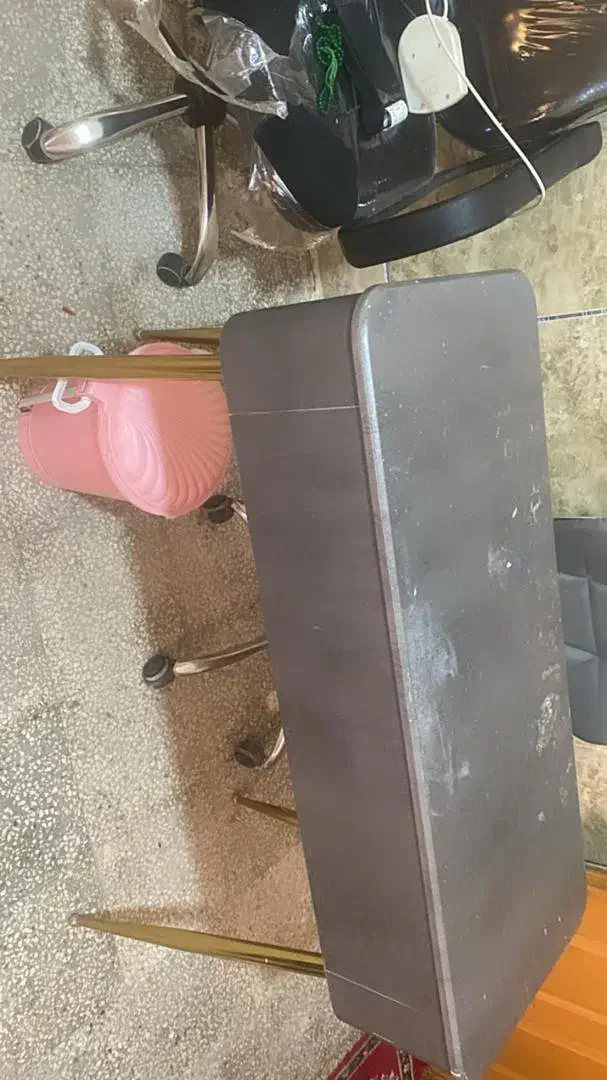 میز|میز و صندلی غذاخوری|ایرانشهر, |دیوار