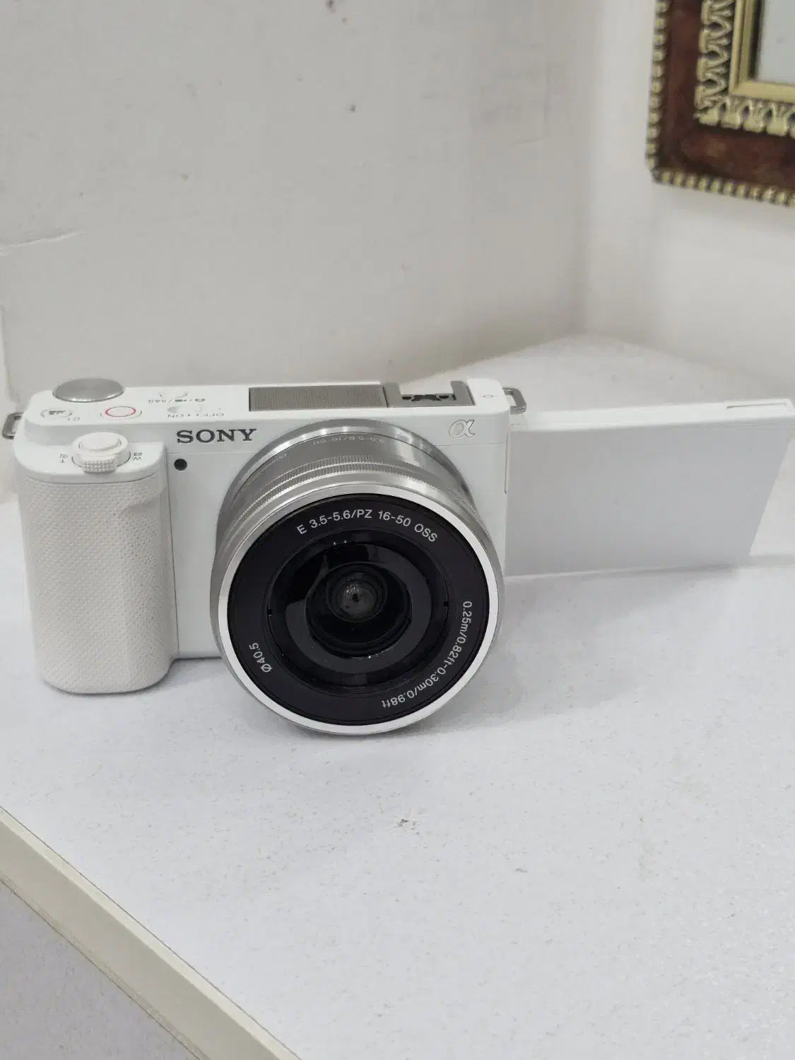 دوربین سونی zve10 سفید کم کار|دوربین عکاسی و فیلمبرداری|نجفآباد, امام خمینی|دیوار