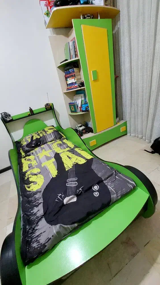 ست تخت وکمد نو بدون کوچیک ترین خط و خش باهدیه ویژه|تخت و سرویس خواب|تهران, جنت‌آباد شمالی|دیوار