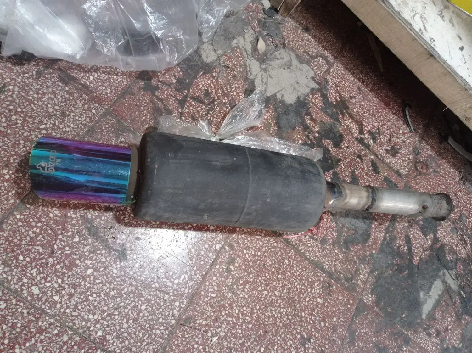 منبع اگزوز 710سایلنسر دار لیزارو|قطعات یدکی و لوازم جانبی|اسلام‌شهر, صادقیه|دیوار