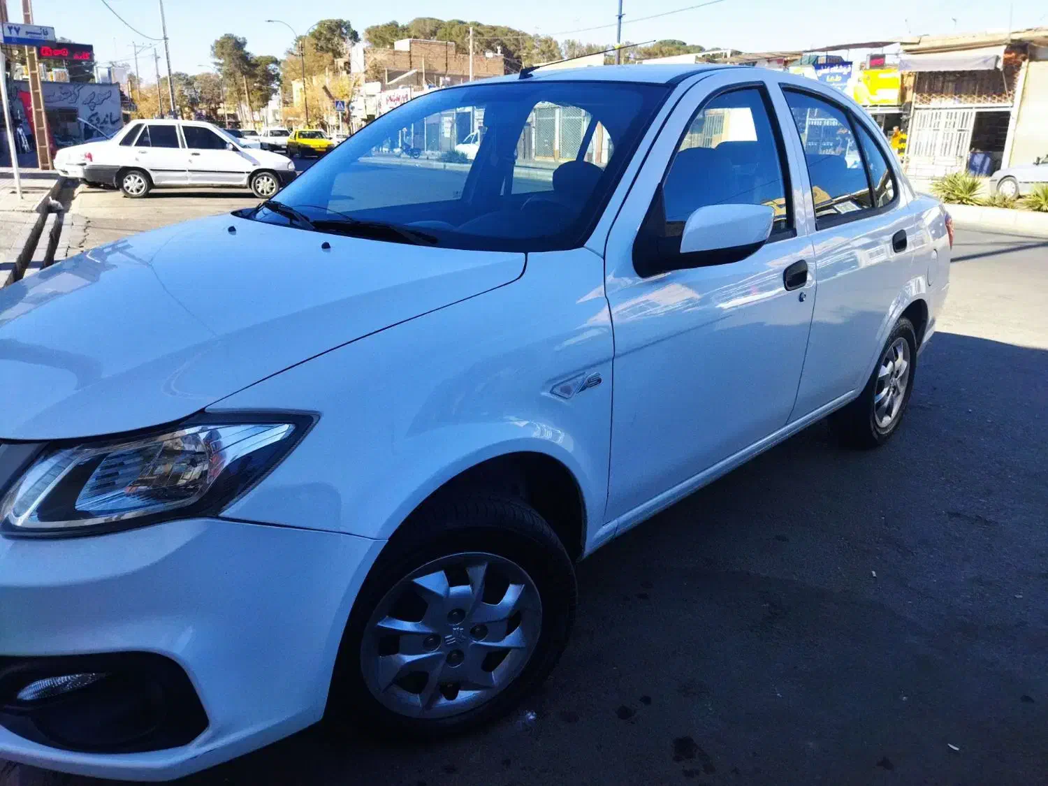 ساینا s مدل 1401|خودرو سواری و وانت|کاشمر, |دیوار