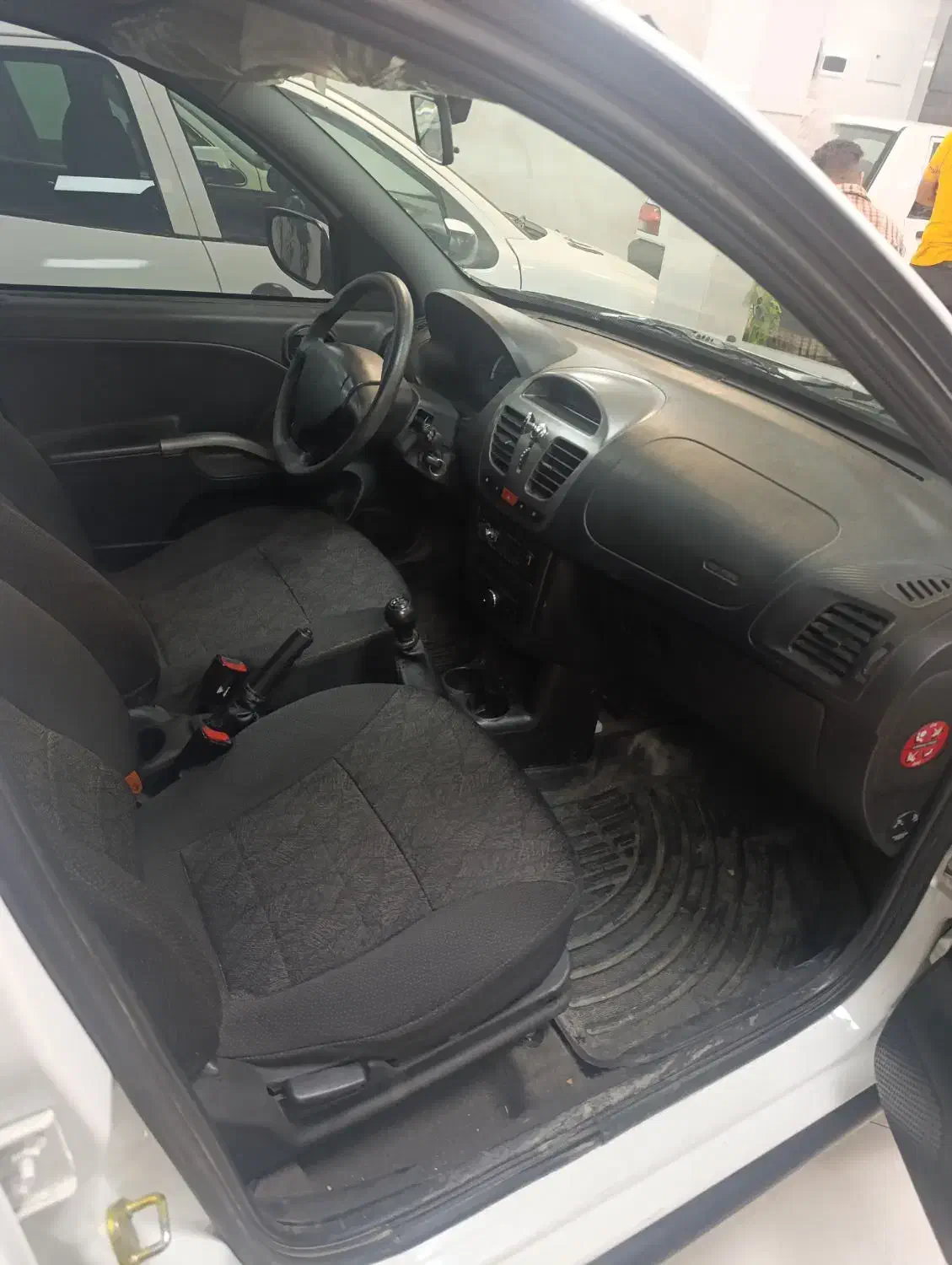 کوییک معمولی آخر ۴۰۱چند روز ب ۴۰۲|خودرو سواری و وانت|اراک, |دیوار