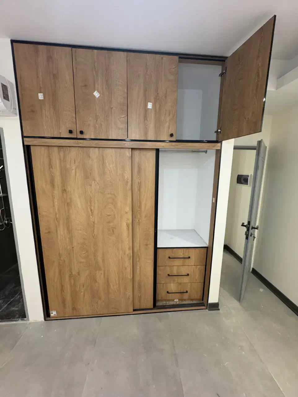 خ ولیعصر، امیربهادر،فروزش،۱۳۵ مترفول کلید نخورده