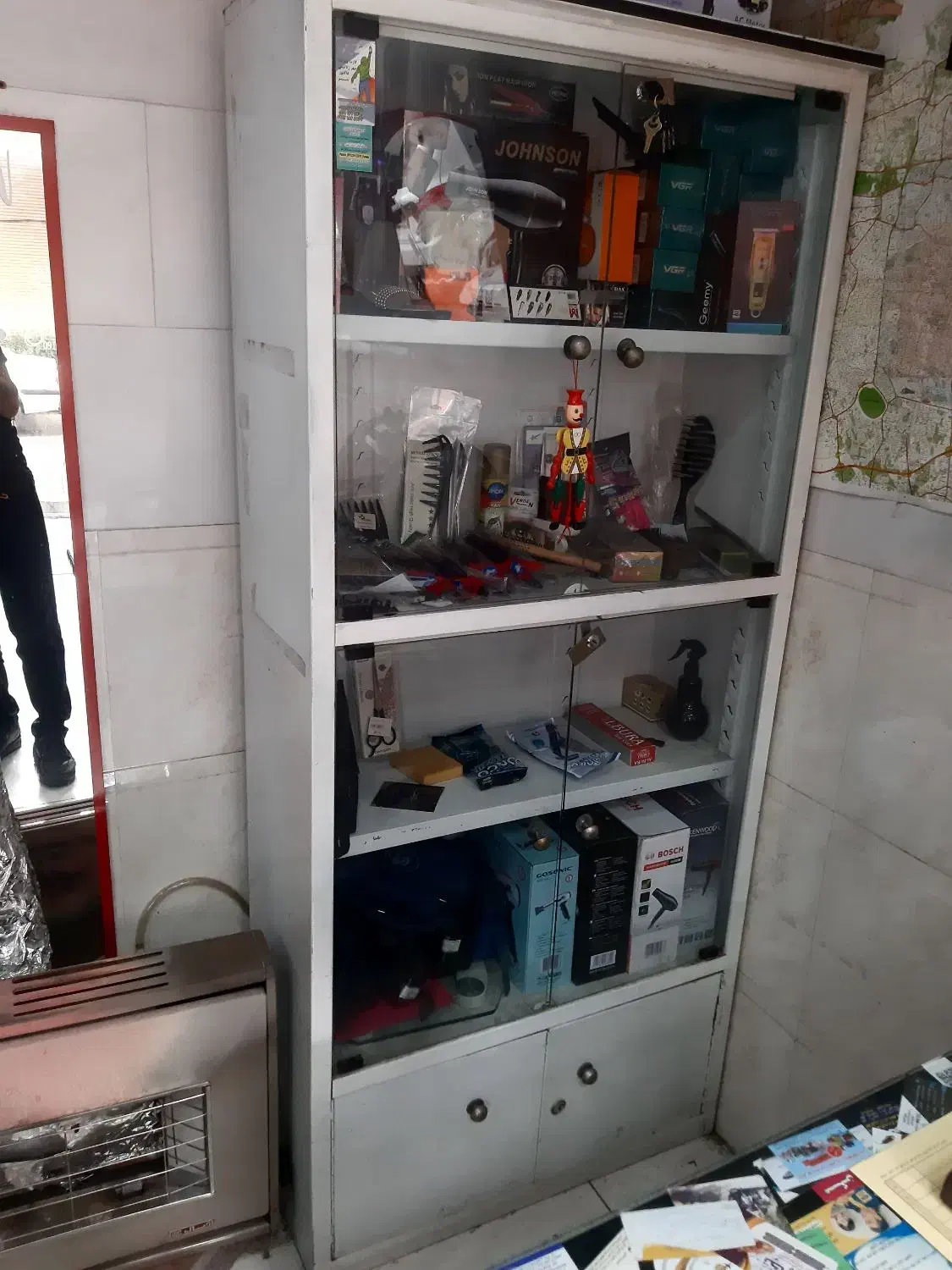 لوازم ارایشگاه اینه صندلی کولر|آرایشگاه و سالنهای زیبایی|زنجان, |دیوار