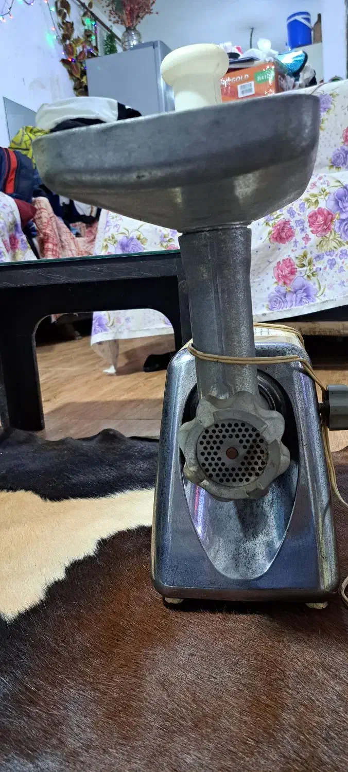 چرخ گوشت سالم|خردکن، آسیاب، غذاساز|رشت, جماران|دیوار