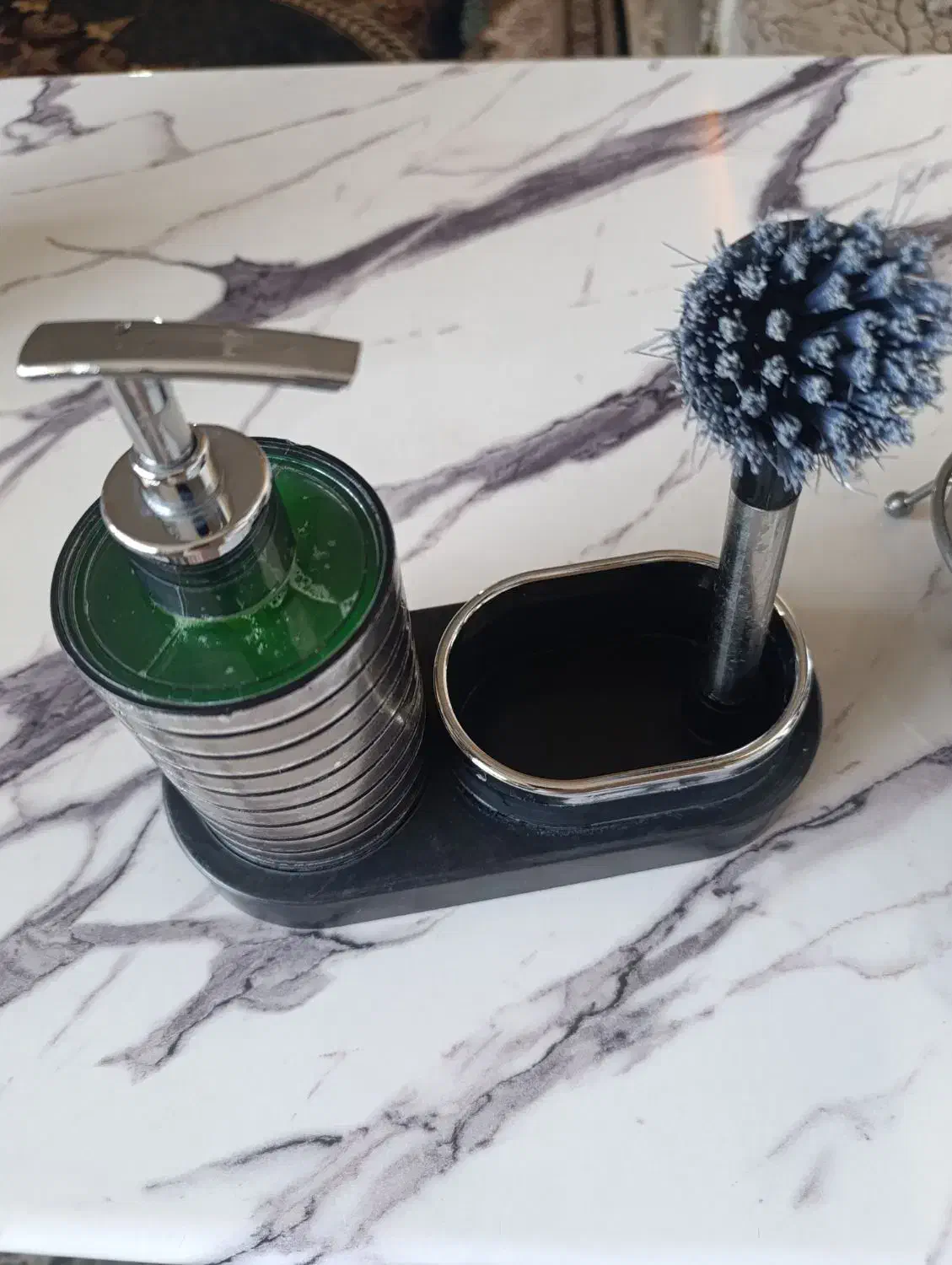 جاقاشقی|آب‌چکان و نظم‌دهنده ظروف|دورود, |دیوار