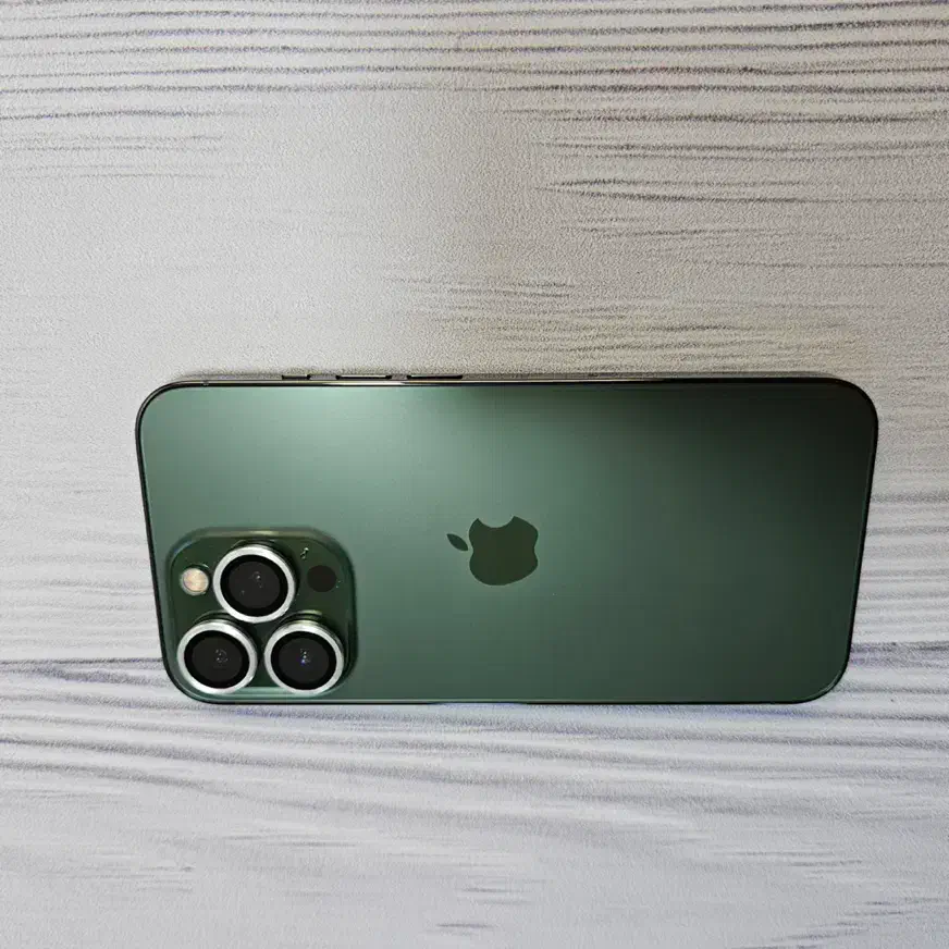 13pro|موبایل|قم, نیروگاه|دیوار