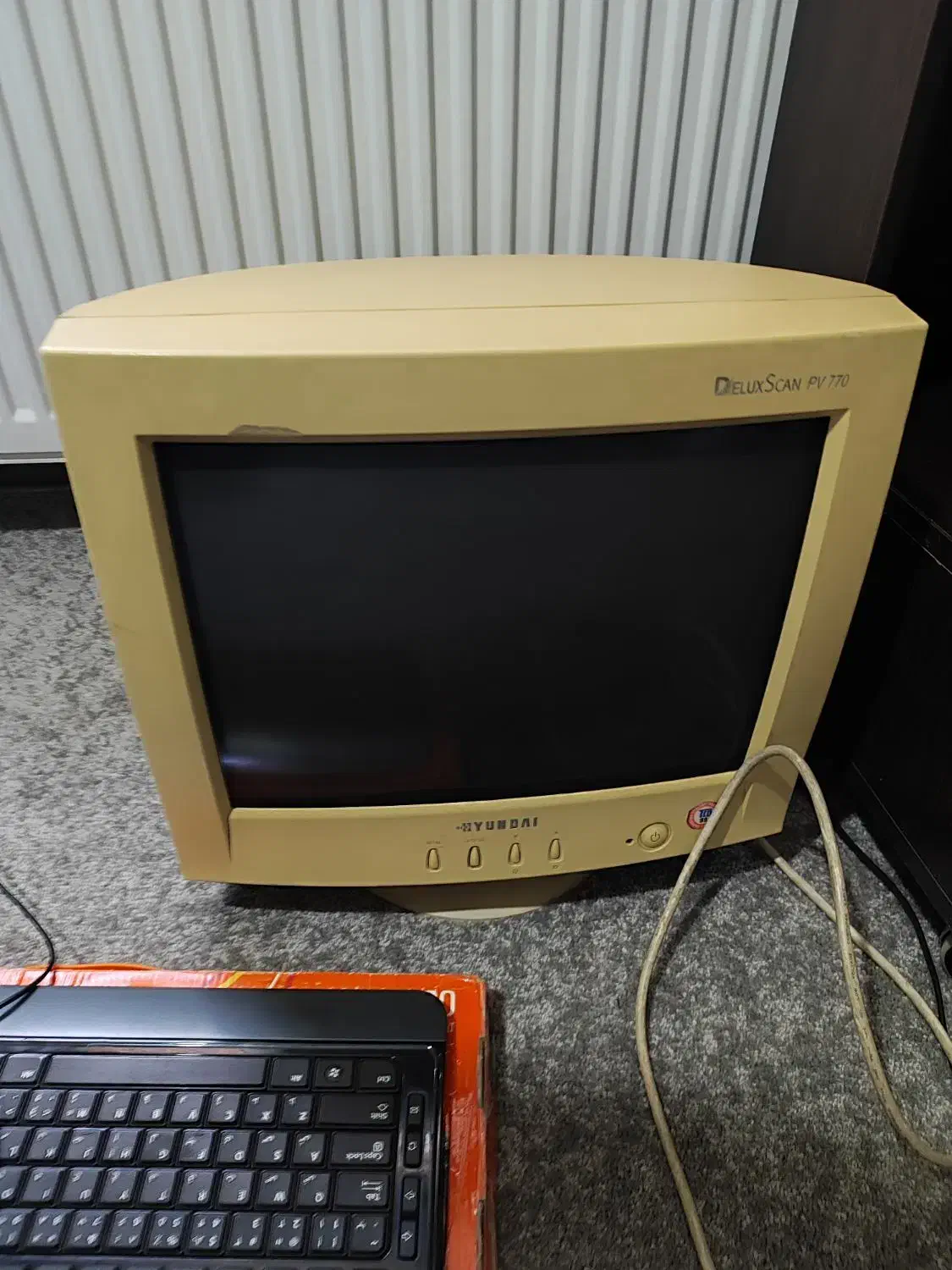 تلویزیون کامپیوتر کیبورد میز کشو دار|تلویزیون و پروژکتور|کرمانشاه, |دیوار