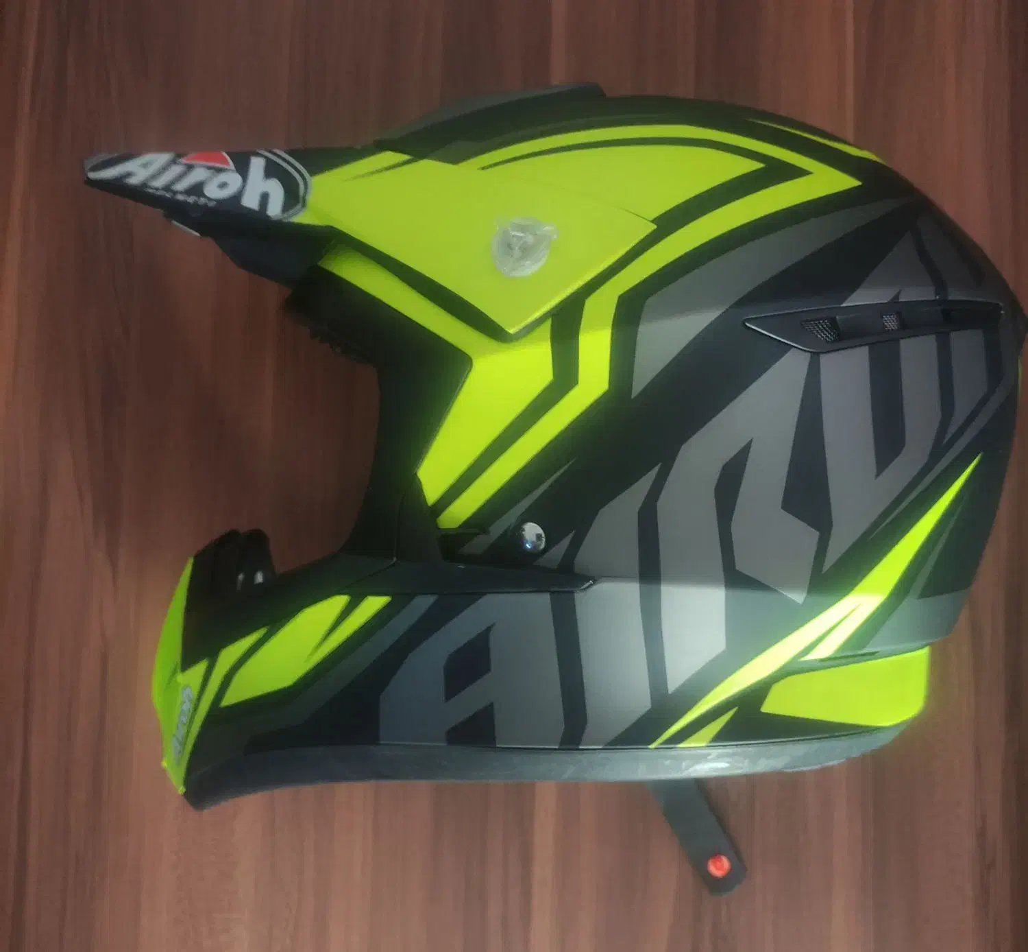 کلاه کاسکت کراس برند AIROH  ایتالیا|تجهیزات ورزشی|بروجرد, |دیوار