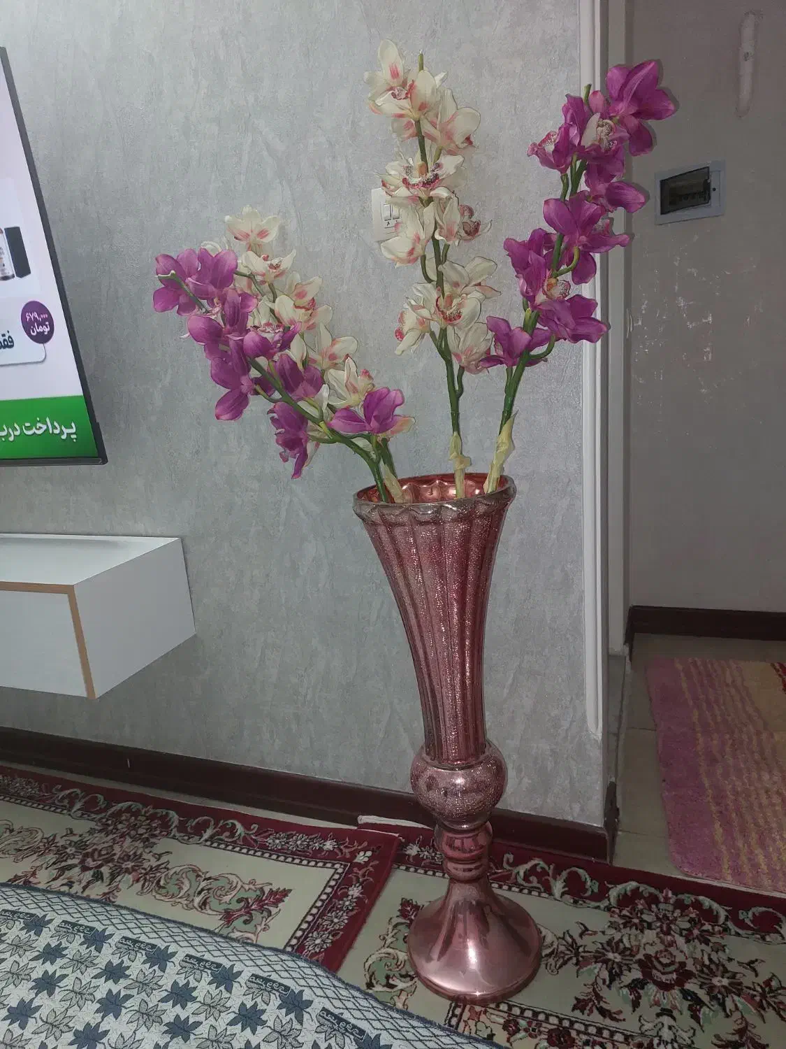 گلدان پایه ای|گل مصنوعی|تهران, کیانشهر|دیوار