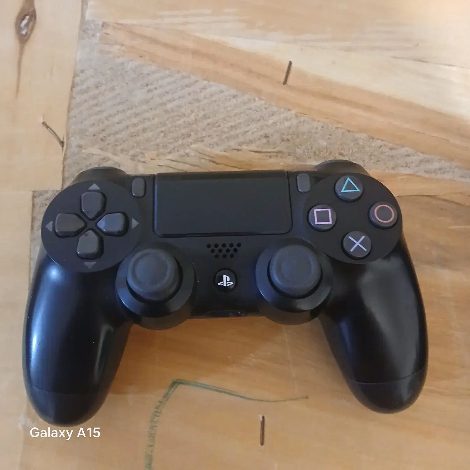 فروش یک عدد ps4 دو دسته|کنسول، بازی ویدئویی و آنلاین|شیراز, تاچارا|دیوار